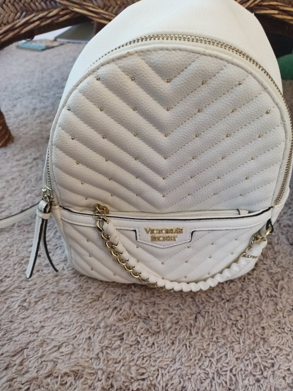Victoria's Secret White Quilted Chain Backpack Purse EUC VS